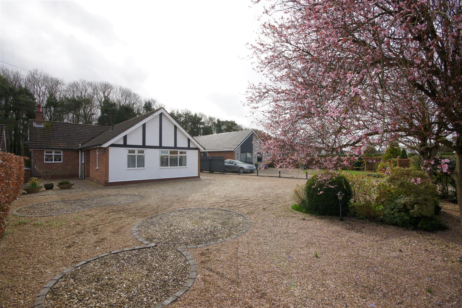 Bungalow Detached Mill Road, Swanland